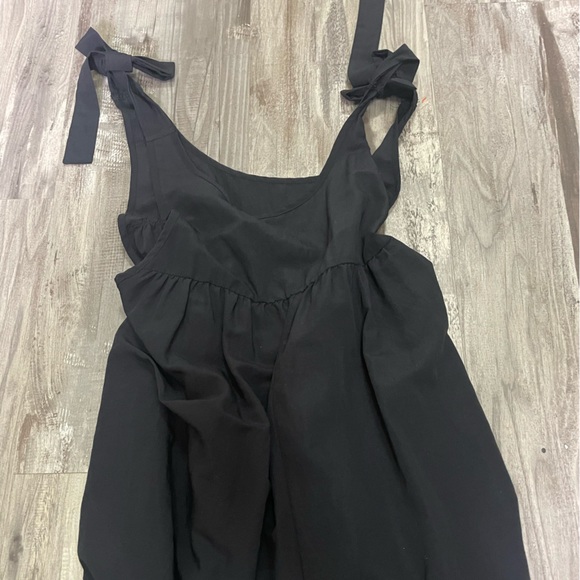 Romper - Picture 2 of 2